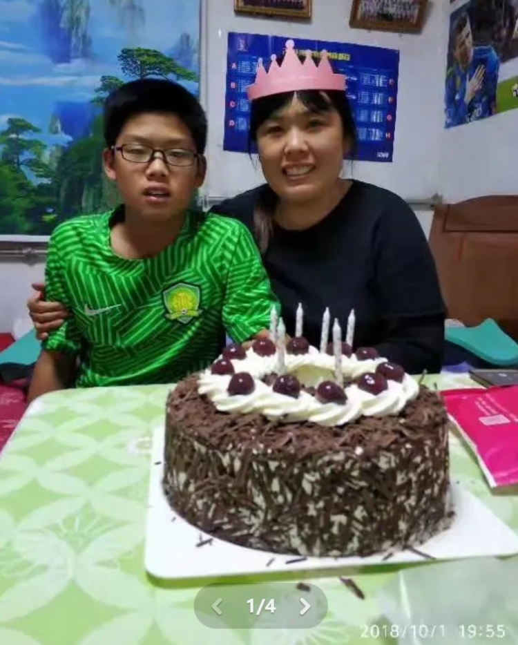 郭嘉璇母親曬照悼念兒子：璇兒生日快樂(lè)，希望天堂幸福