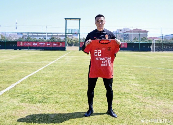 向退役的前國家隊球員于大寶表達(dá)感謝、送上祝福