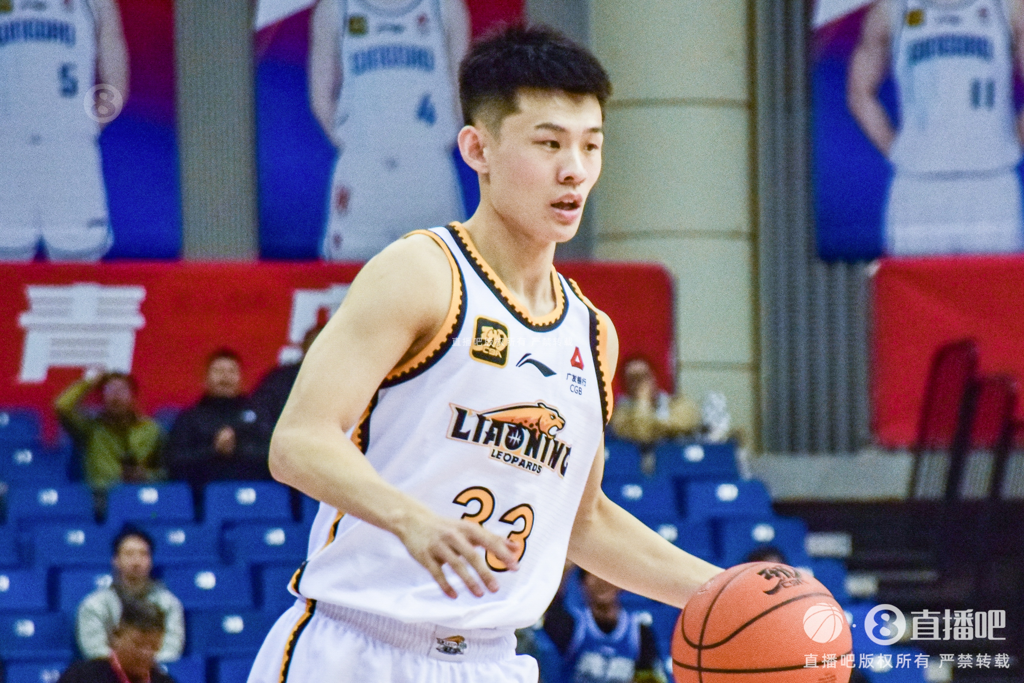 太準(zhǔn)了！王嵐嵚半場4記三分球拿下12分2板2助1斷