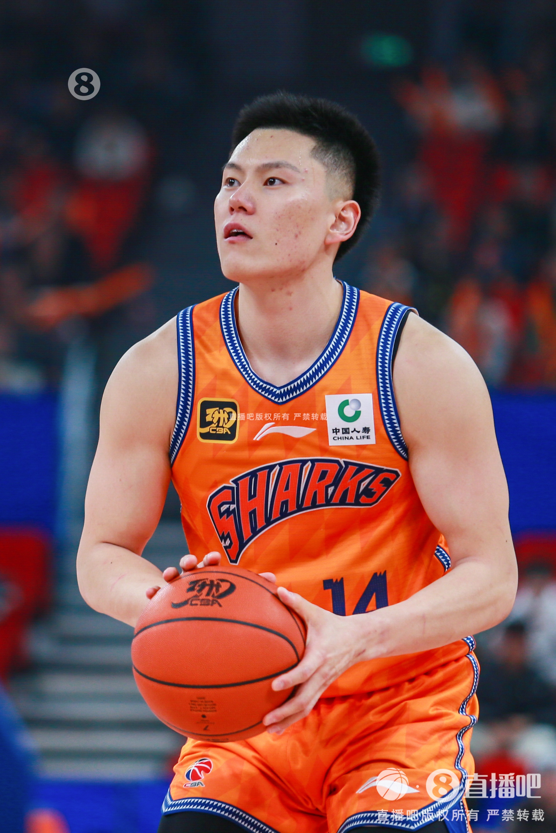 手感火熱！李弘權(quán)半場三分6中5得到15分3板0失誤