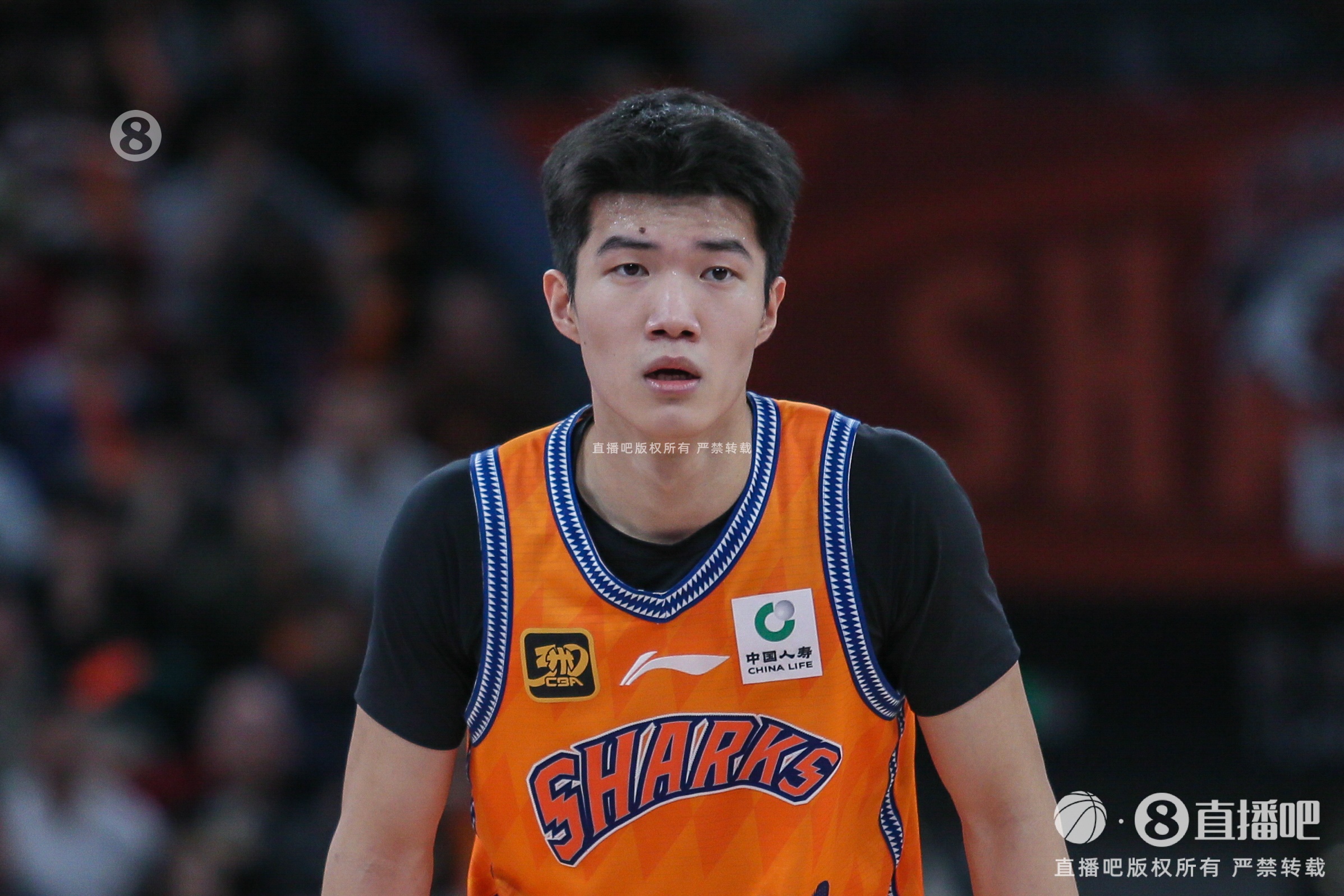 率先發(fā)力！偰李永煒首節(jié)5中4拿到11分 三分4中3